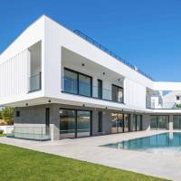 Luxury Contemporary 4 Bed Villa with Pool & Rooftop in Galé | Algarve 🇵🇹