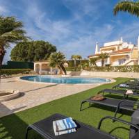 Amazing 5 bedroom villa + 3 apartments in Vale del Rei | Lagoa 🇵🇹