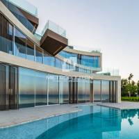 6 bedroom Villa for Sale in Zuha Island Villas, The World Islands | Dubai 🇦🇪