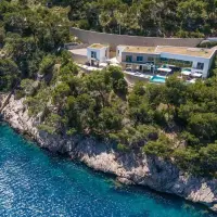 Exclusive Contemporary Frontline Villa In Formentor With Private Sea Access | Pollenca 🇪🇸