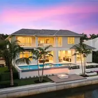 Timeless Luxury Estate With Exceptional Indoor Outdoor Flow | Naples, FL 🇺🇸