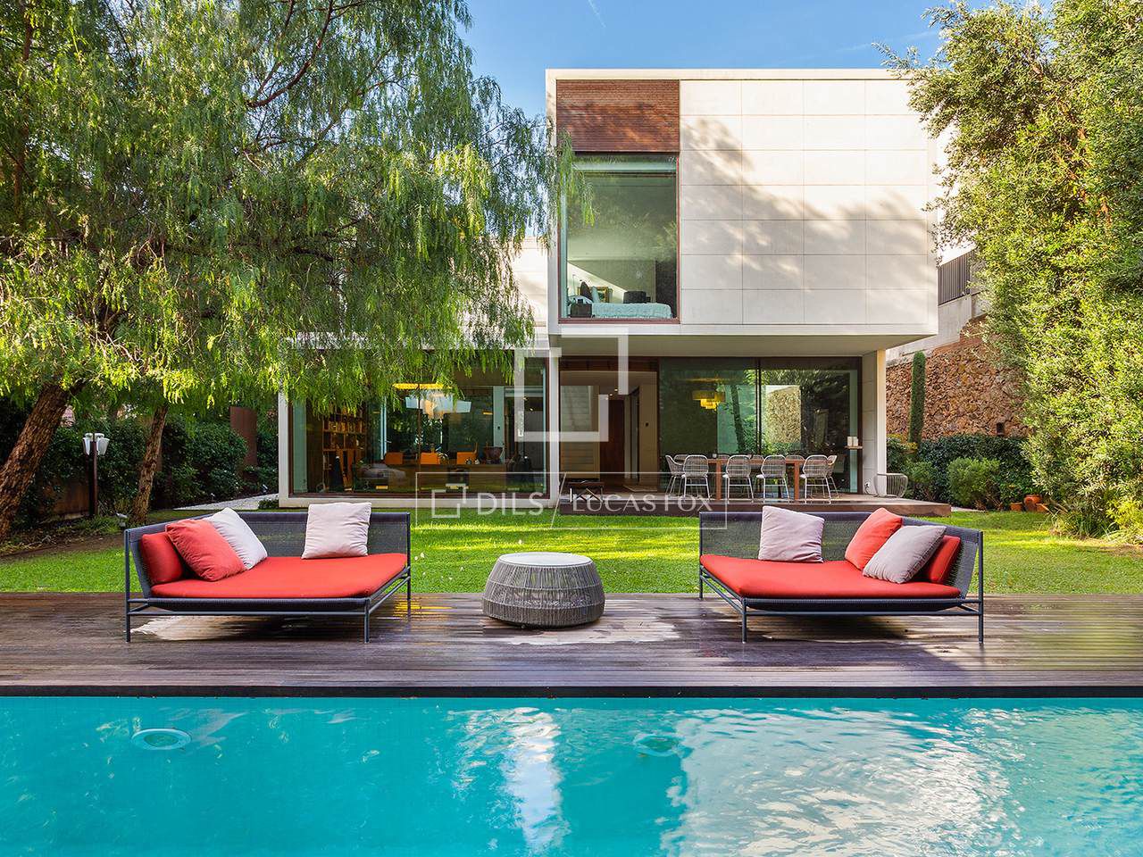 A Unique Private Residence in Bonanova with Garden & Pool | Barcelona 🇪🇸