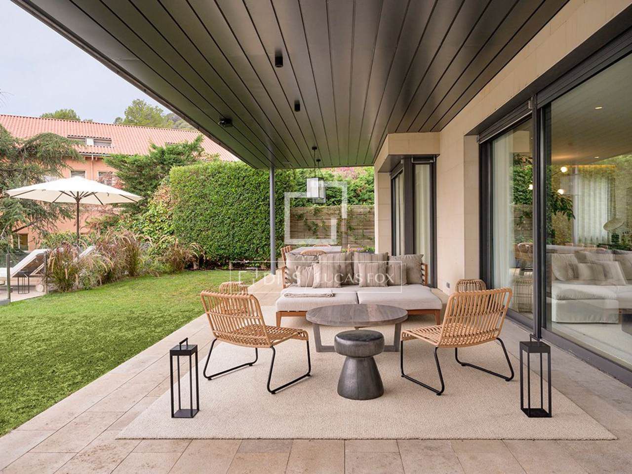 Excellent 5 Bedroom House designed by Lazaro Rosa | Barcelona 🇪🇸