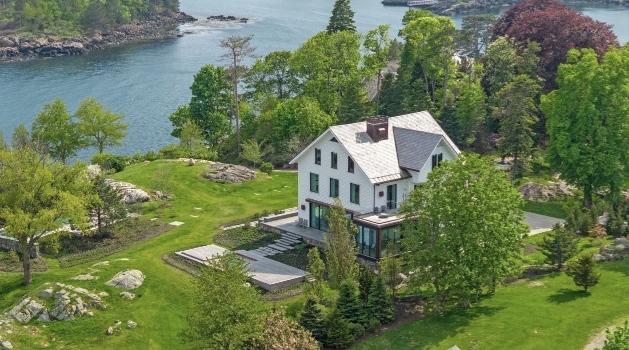 Coastal Elegance Meets Modern Luxury On The Oceanfront | Marblehead 🇺🇸