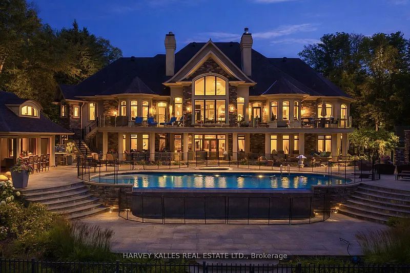 1562 Ladywood Way, Innisfil, ON L9S 2T7 | 🇨🇦