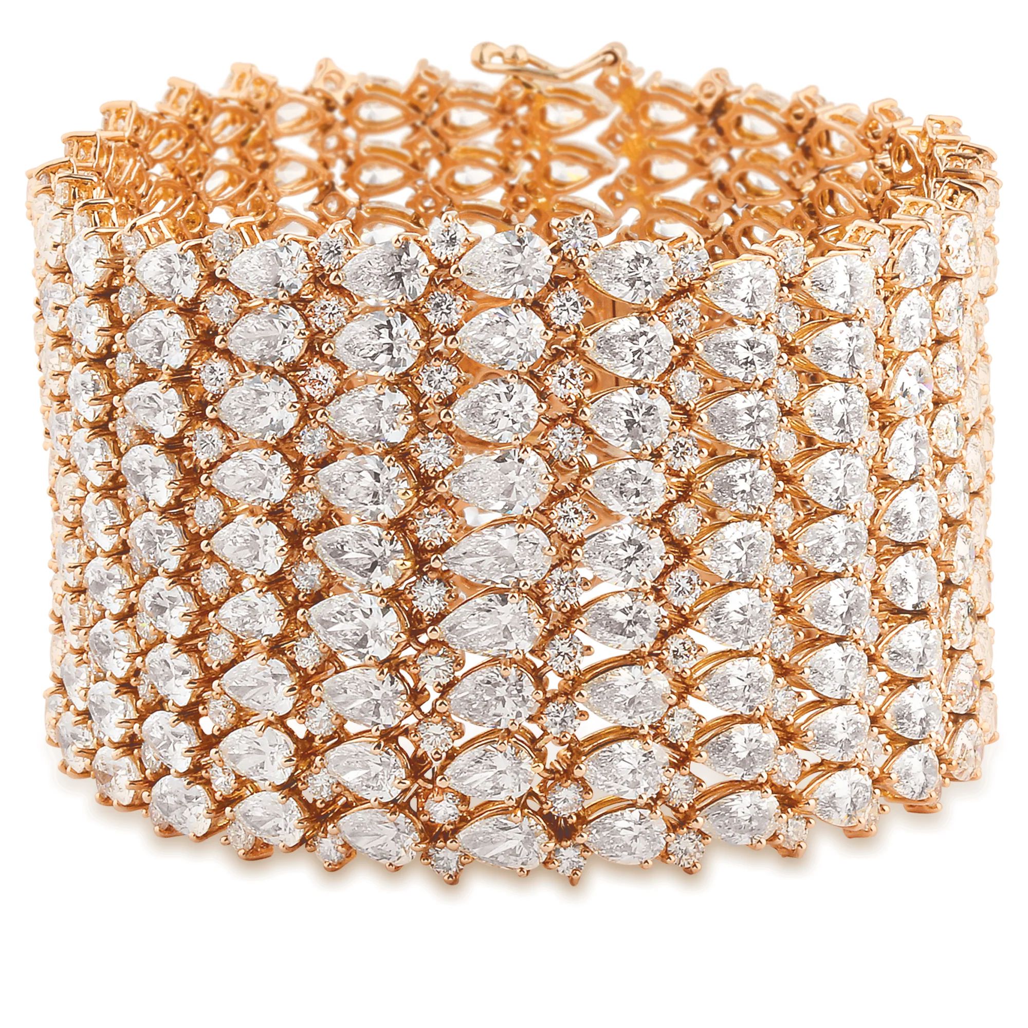 George Hakim High Jewellery bracelet set with pear diamonds in 18K rose gold | Beirut 🇱🇧