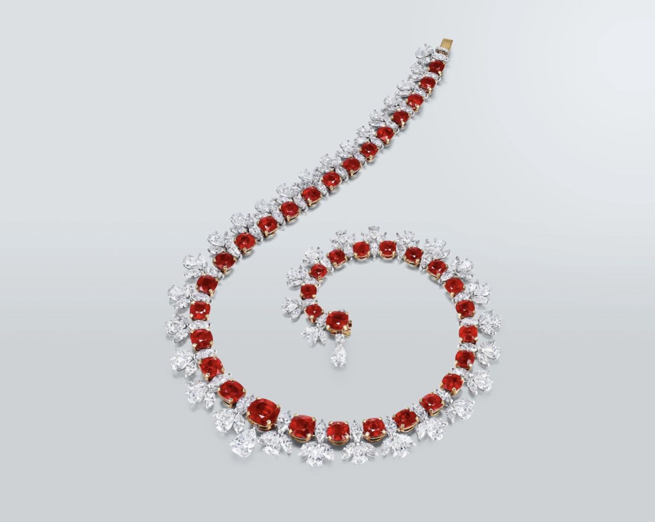 Cushion Cut Burmese Ruby and Diamond Necklace | Central 🇭🇰