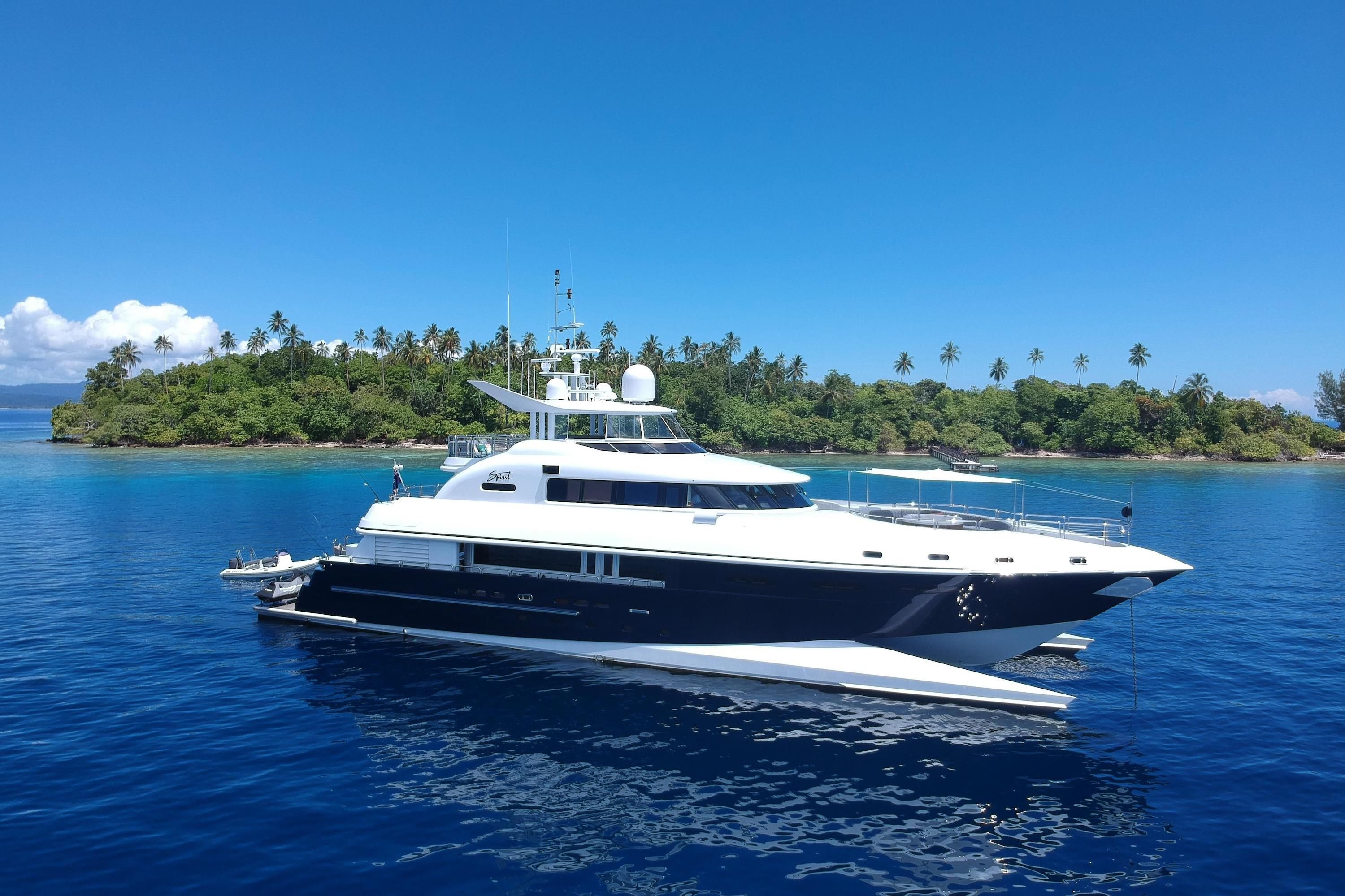 SPIRIT – 2005 New Zealand Yachts Wavepiercer For Sale | Nassau 🇧🇸